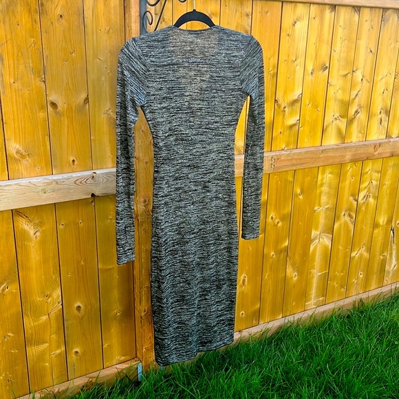 Wilfred Free Deep Plunge Dress - Picture 2 of 3